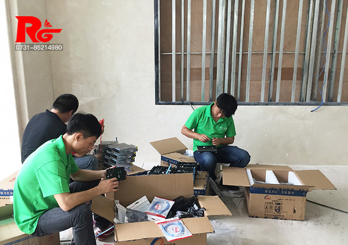 �Lɳ�@ʾ���S��