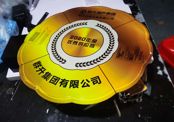 �Lɳ���R��